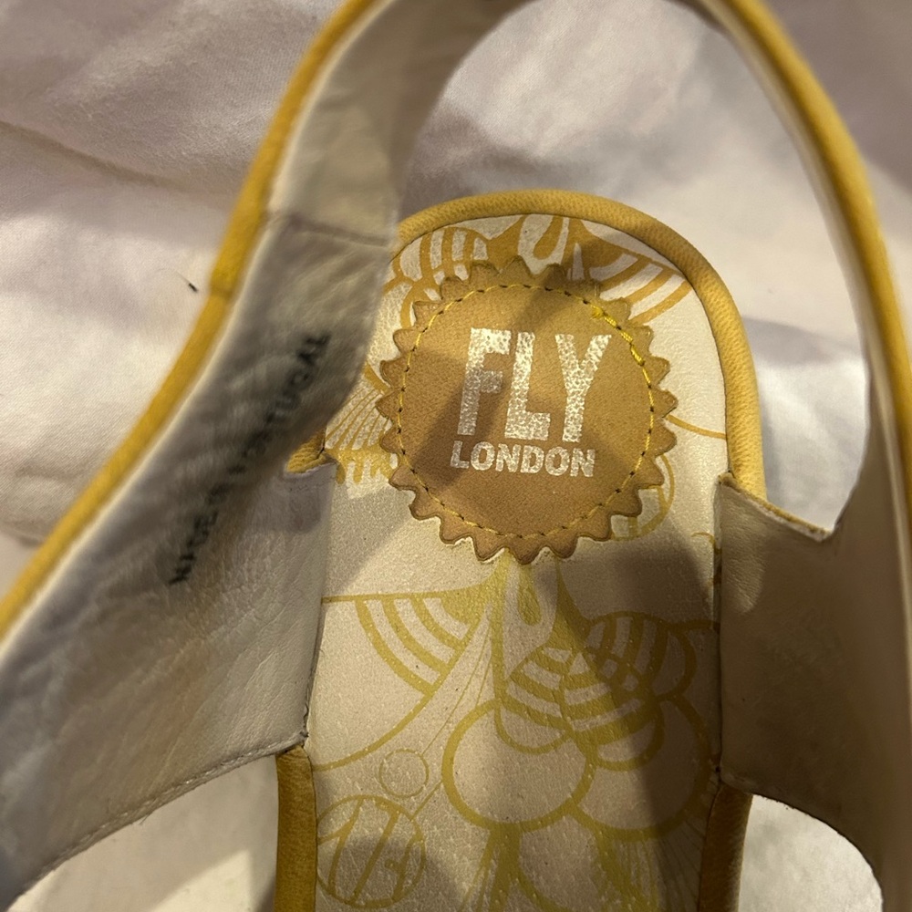 Fly London Ylfa Yellow Suede Lace Up Peep Toe Wedge Sandals Womens - Picture 5 of 7
